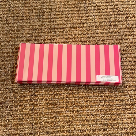 NWT Victoria’s Secret Chain Link Rose Colored Bracelet - Picture 5 of 5